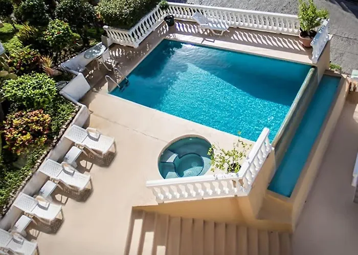 Top-floor With Sweeping Ocean, Mountain & Marina Views Casa vacanze