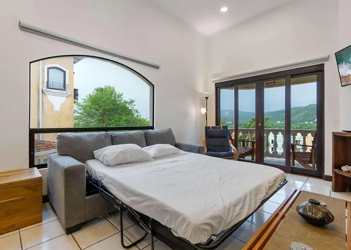 Top-floor With Sweeping Ocean, Mountain & Marina Views * Playa Flamingo