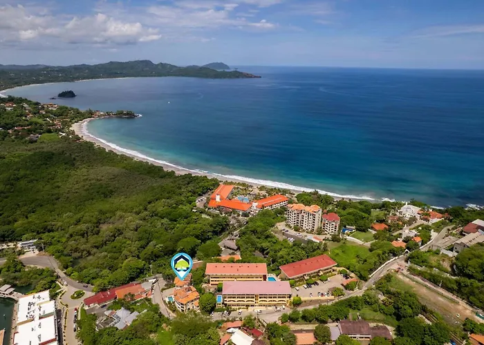 Top-floor With Sweeping Ocean, Mountain & Marina Views Hébergement de vacances *